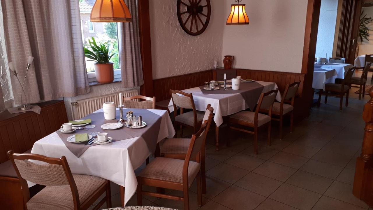 Gasthaus Deutsches Haus Garni Wunstorf Dış mekan fotoğraf